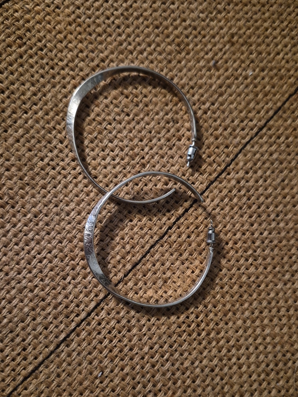 Retired Silpada "Essential" Hammered Sterling Silver Hoop Earrings (P1287)